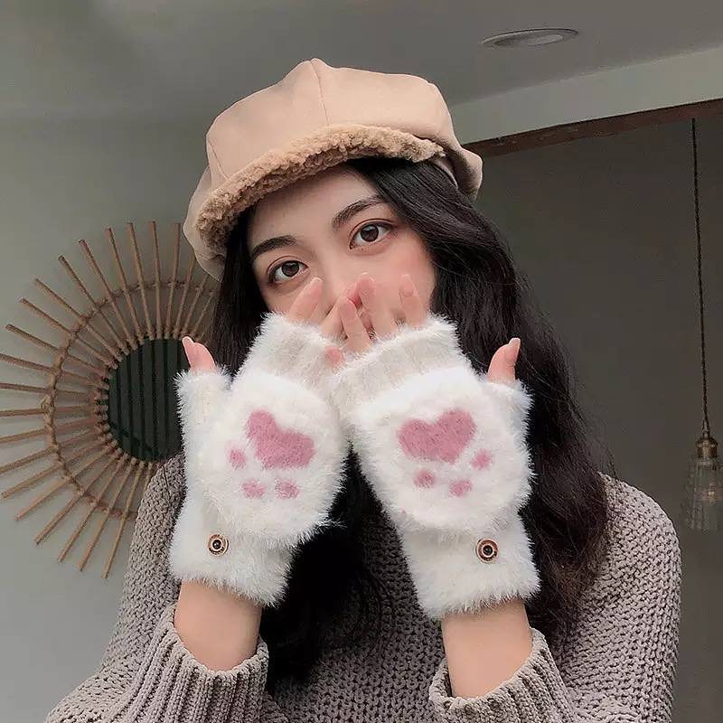 Miao paws
